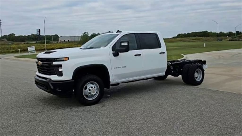 New 2026 Chevrolet Silverado 3500 HD Chassis Cab Work Truck Truck