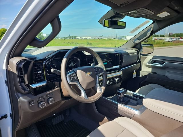 2026 Chevrolet Silverado 1500 LTZ - Photo 10