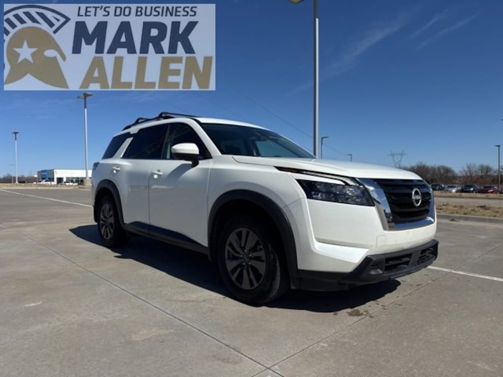 Used 2023 Nissan Pathfinder SV SUV