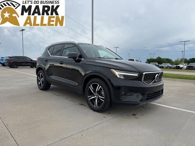 2023 Volvo XC40 B5 Plus Bright AWD's photo
