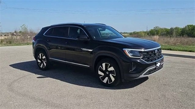 Used 2024 Volkswagen Atlas Cross Sport SEL with VIN 1V2BE2CA3RC238025 for sale in Glenpool, OK