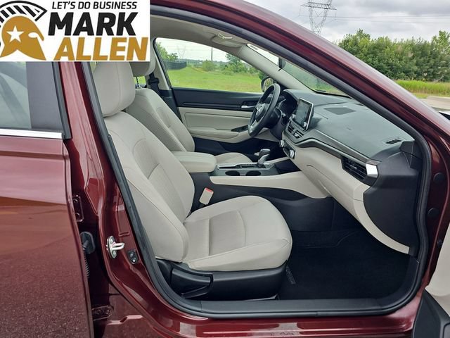 2025 Nissan Altima SV - Photo 27