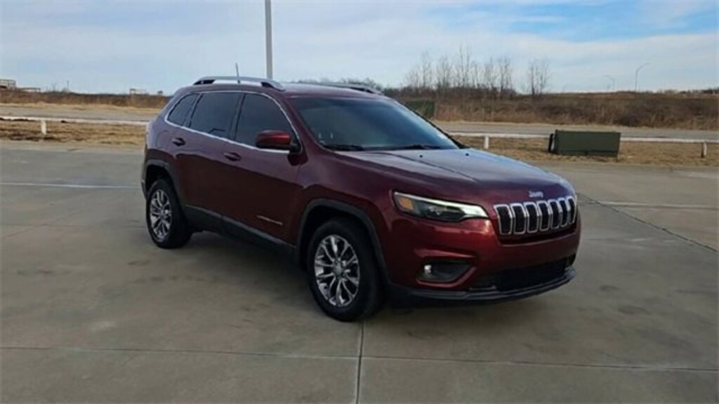 Used 2019 Jeep Cherokee Latitude Plus SUV