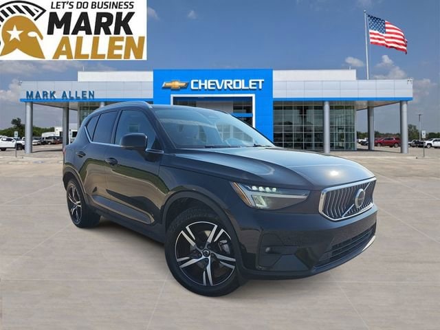 2023 Volvo XC40 B5 Plus Bright AWD's photo