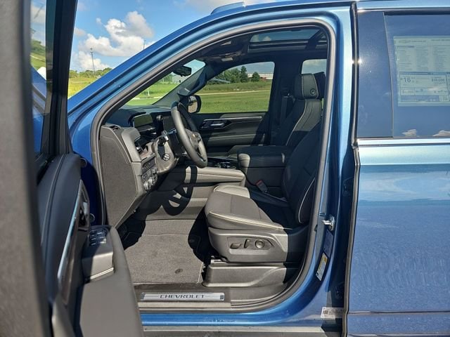 2025 Chevrolet Tahoe Premier - Photo 20