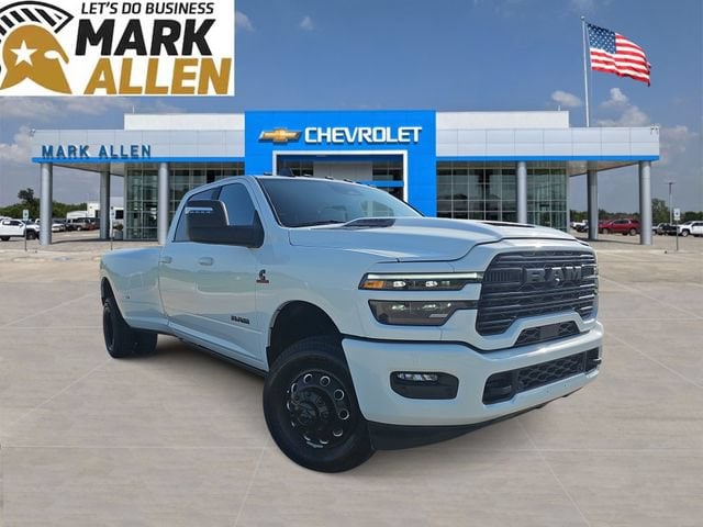 2025 RAM 3500 Laramie 4X4 Crew Cab LWB's photo