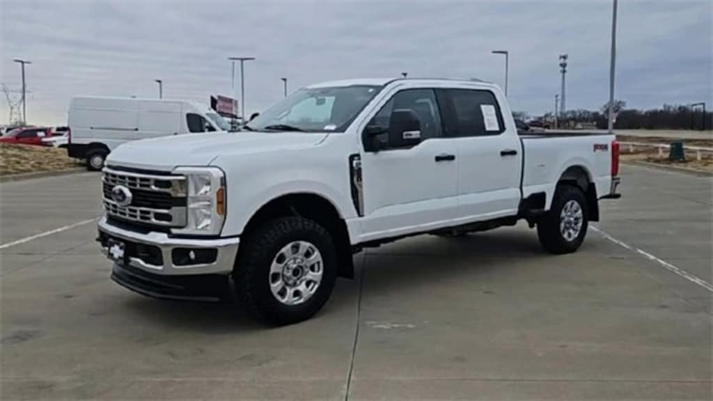 Used 2024 Ford Super Duty F-250 SRW XLT Truck Crew Cab