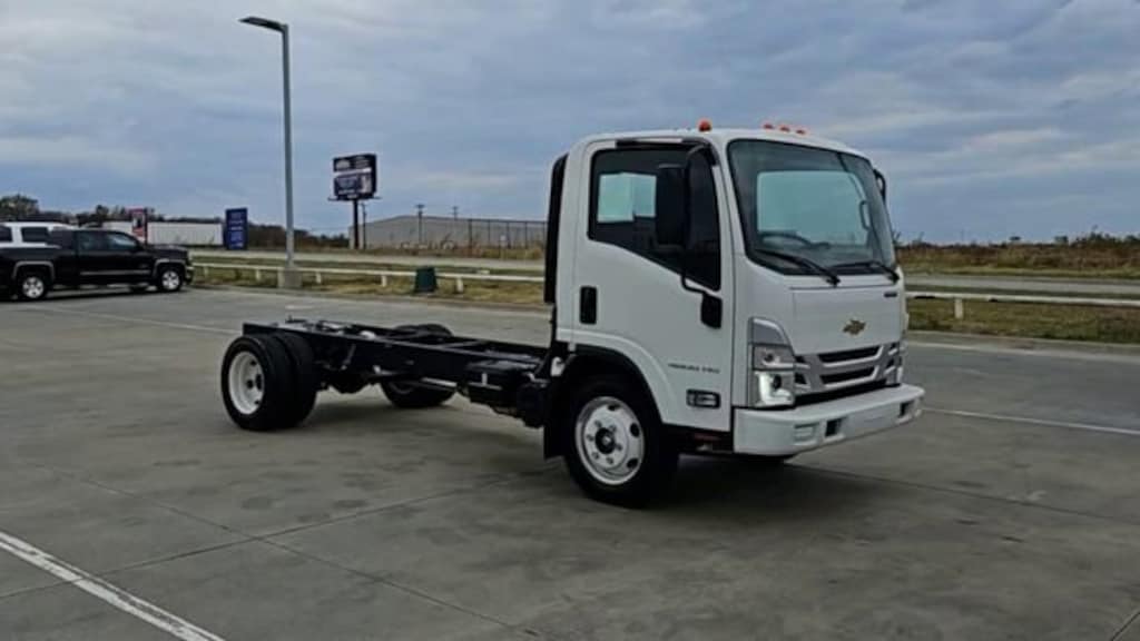 New 2024 Chevrolet Low Cab Forward 4500 HG 2WD Reg Cab 150 Truck