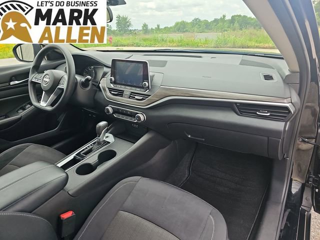 2025 Nissan Altima SV - Photo 28