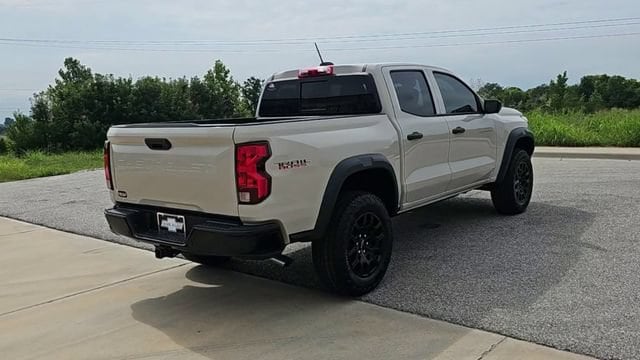 2026 Chevrolet Colorado Trail Boss - Photo 8