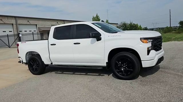 2026 Chevrolet Silverado 1500 Custom - Photo 2