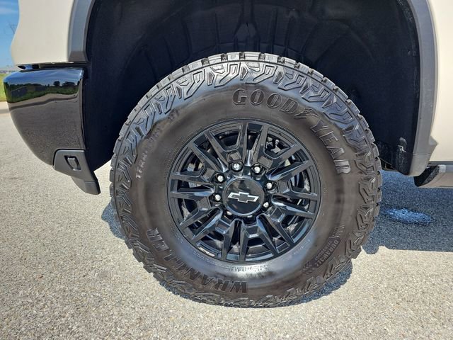 2026 Chevrolet Silverado 2500 HD ZR2 - Photo 34