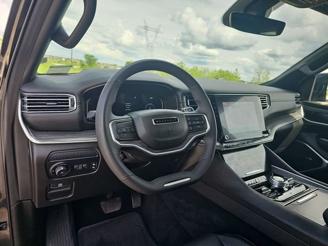 2023 Jeep Wagoneer Series III - Photo 10