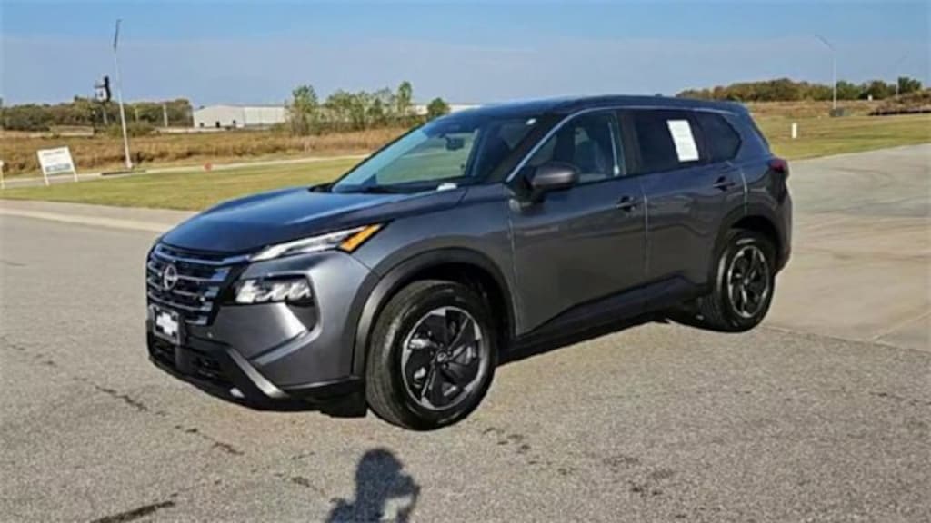 Used 2024 Nissan Rogue SV SUV