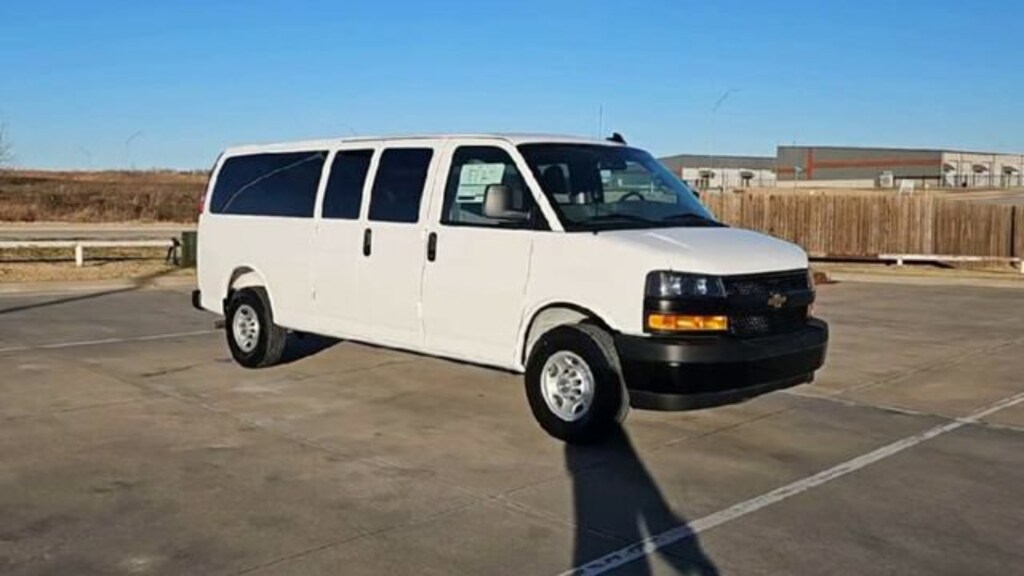 New 2025 Chevrolet Express Passenger 1LS Van