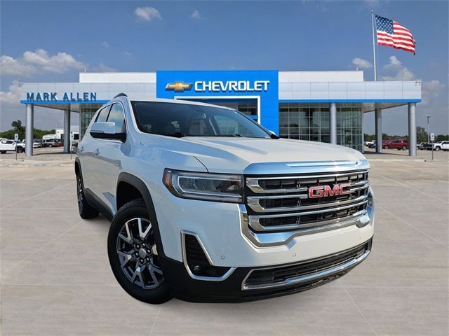 2023 GMC Acadia SLT's photo