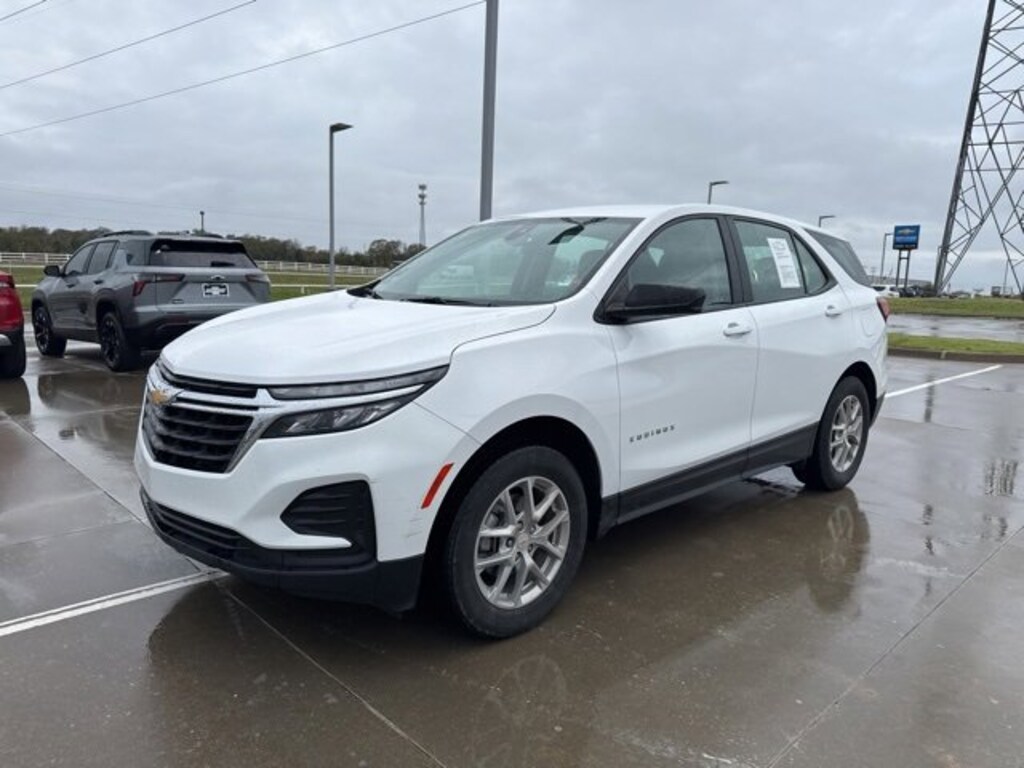Used 2024 Chevrolet Equinox LS SUV