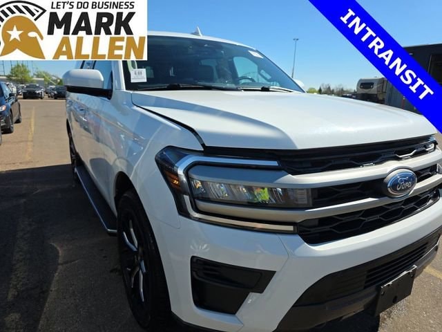 2023 Ford Expedition XLT's photo