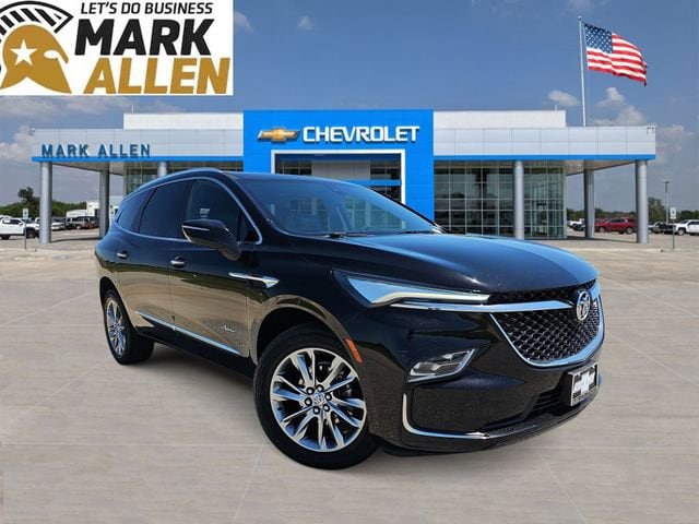 2023 Buick Enclave Avenir's photo