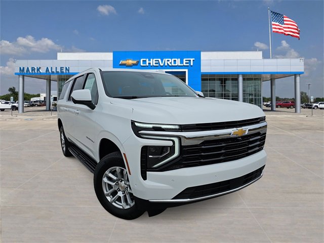 2026 Chevrolet Suburban LS's photo