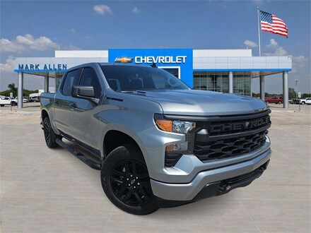 2026 Chevrolet Silverado 1500 Custom Truck