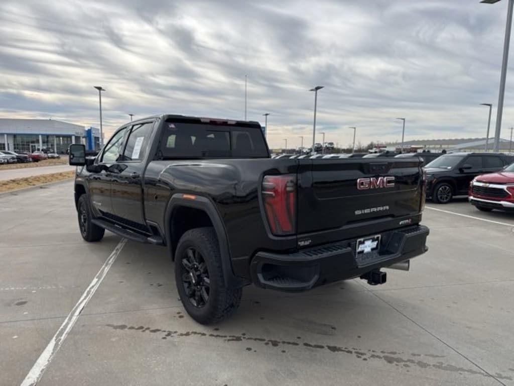 Used 2025 GMC Sierra 2500 HD AT4 Truck Crew Cab