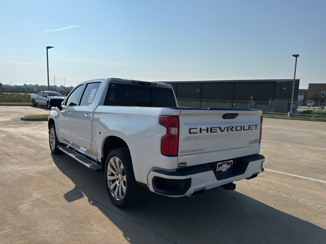 2021 Chevrolet Silverado 1500 High Country photo 3