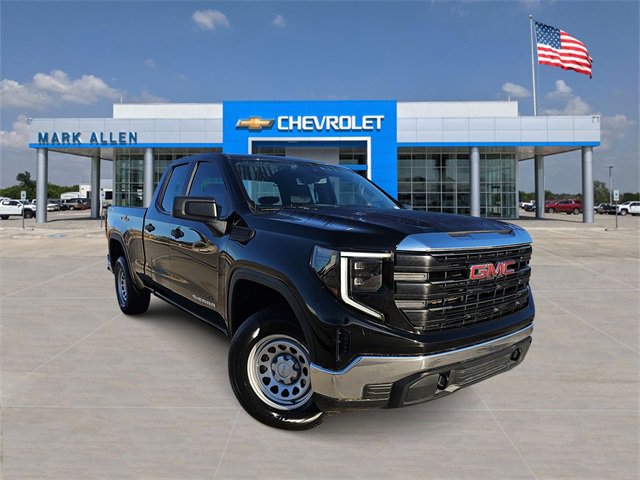 2023 GMC Sierra 1500 Pro's photo