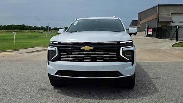 2026 Chevrolet Suburban High Country - Photo 3