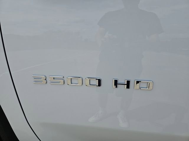 2026 Chevrolet Silverado 3500 HD LT - Photo 32