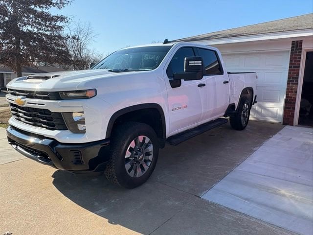 2025 Chevrolet Silverado HD Custom 4WD Crew Cab Standard Box's photo
