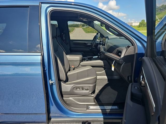 2025 Chevrolet Tahoe Premier - Photo 29
