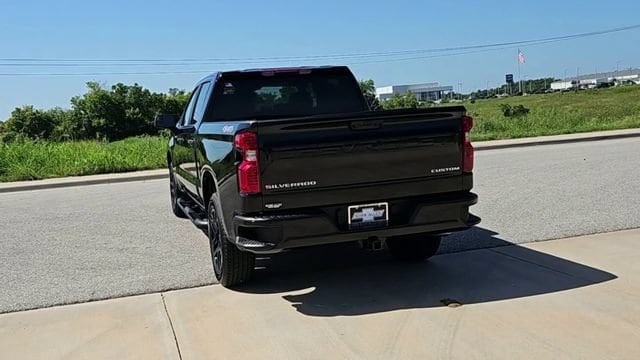 2026 Chevrolet Silverado 1500 Custom - Photo 7