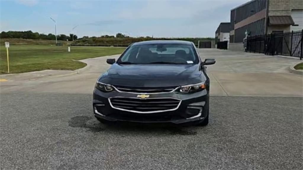 Used 2018 Chevrolet Malibu LT Sedan