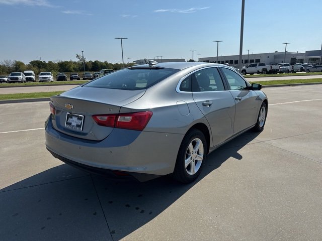 2024 Chevrolet Malibu 1LT photo 4