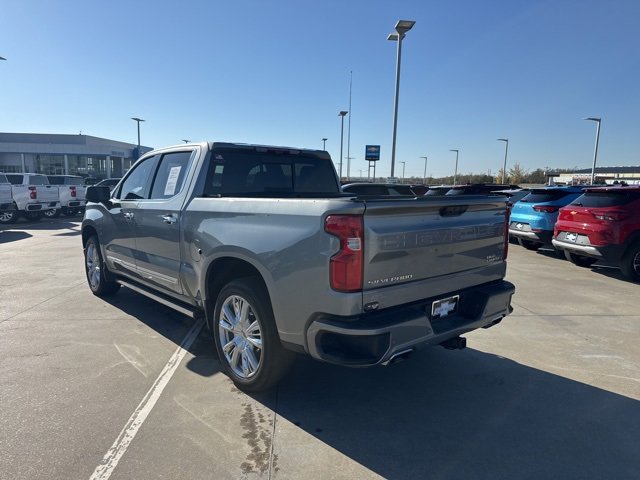 2024 Chevrolet Silverado 1500 High Country photo 3