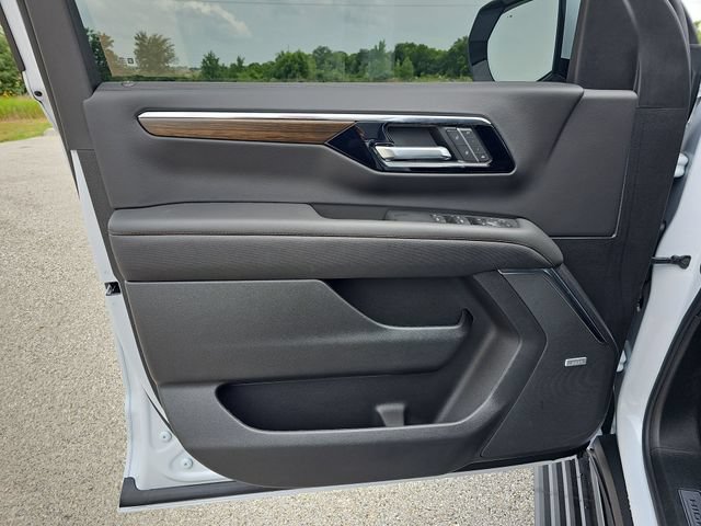 2026 Chevrolet Suburban High Country - Photo 23