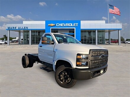2023 Chevrolet Silverado 5500 HD LT Truck