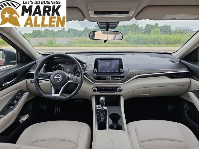 2025 Nissan Altima SV - Photo 19