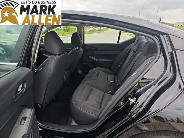 2025 Nissan Altima SV - Photo 24