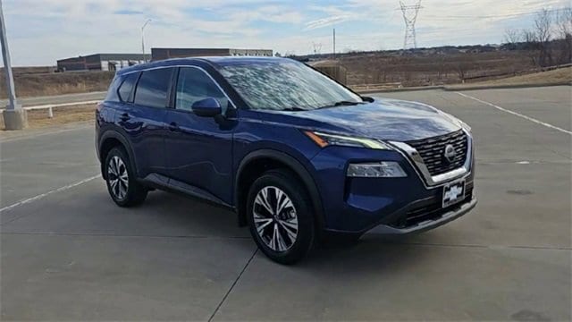 Used 2022 Nissan Rogue SV with VIN 5N1BT3BA8NC673885 for sale in Glenpool, OK