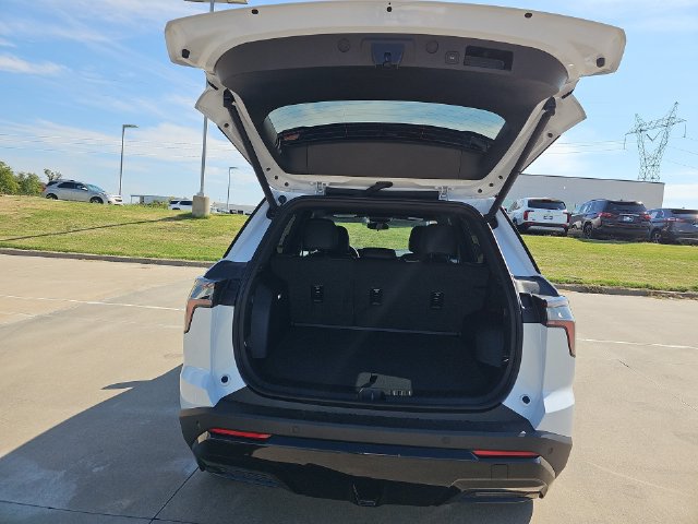 2027 Chevrolet Equinox RS - Photo 25