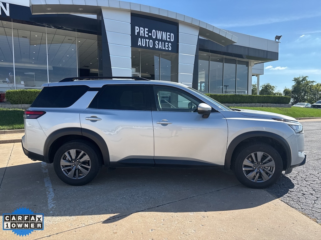 Used 2025 Nissan Pathfinder SV SUV
