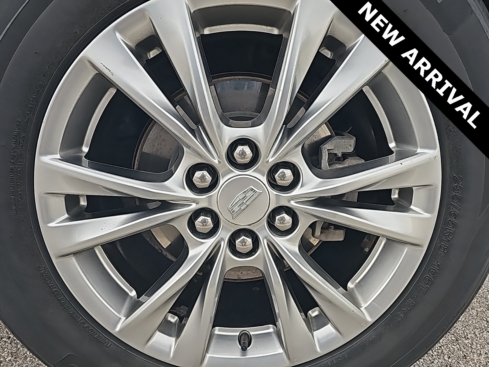 2020 Cadillac XT5 Premium Luxury photo 2