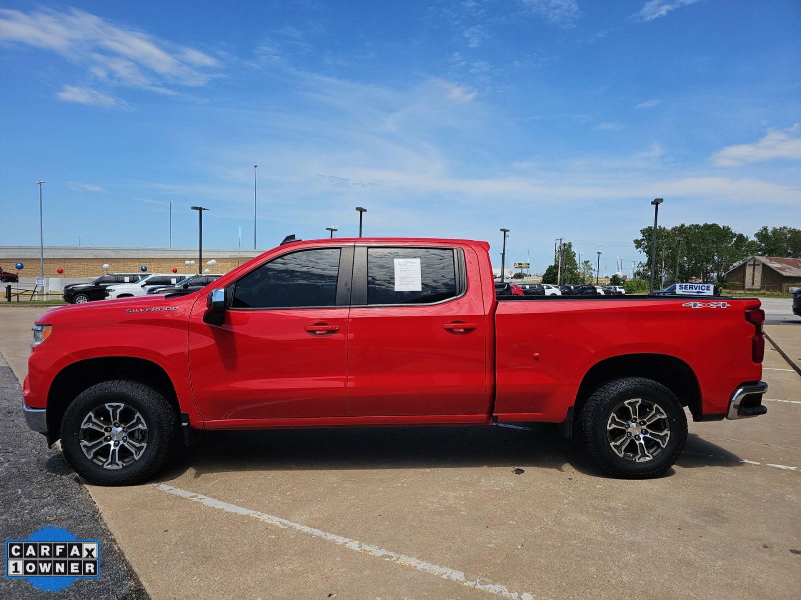 2023 Chevrolet Silverado 1500 LT - Photo 9