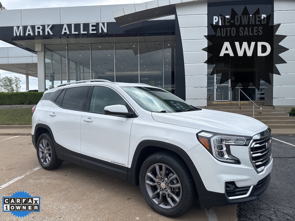 Used 2024 GMC Terrain SLT SUV