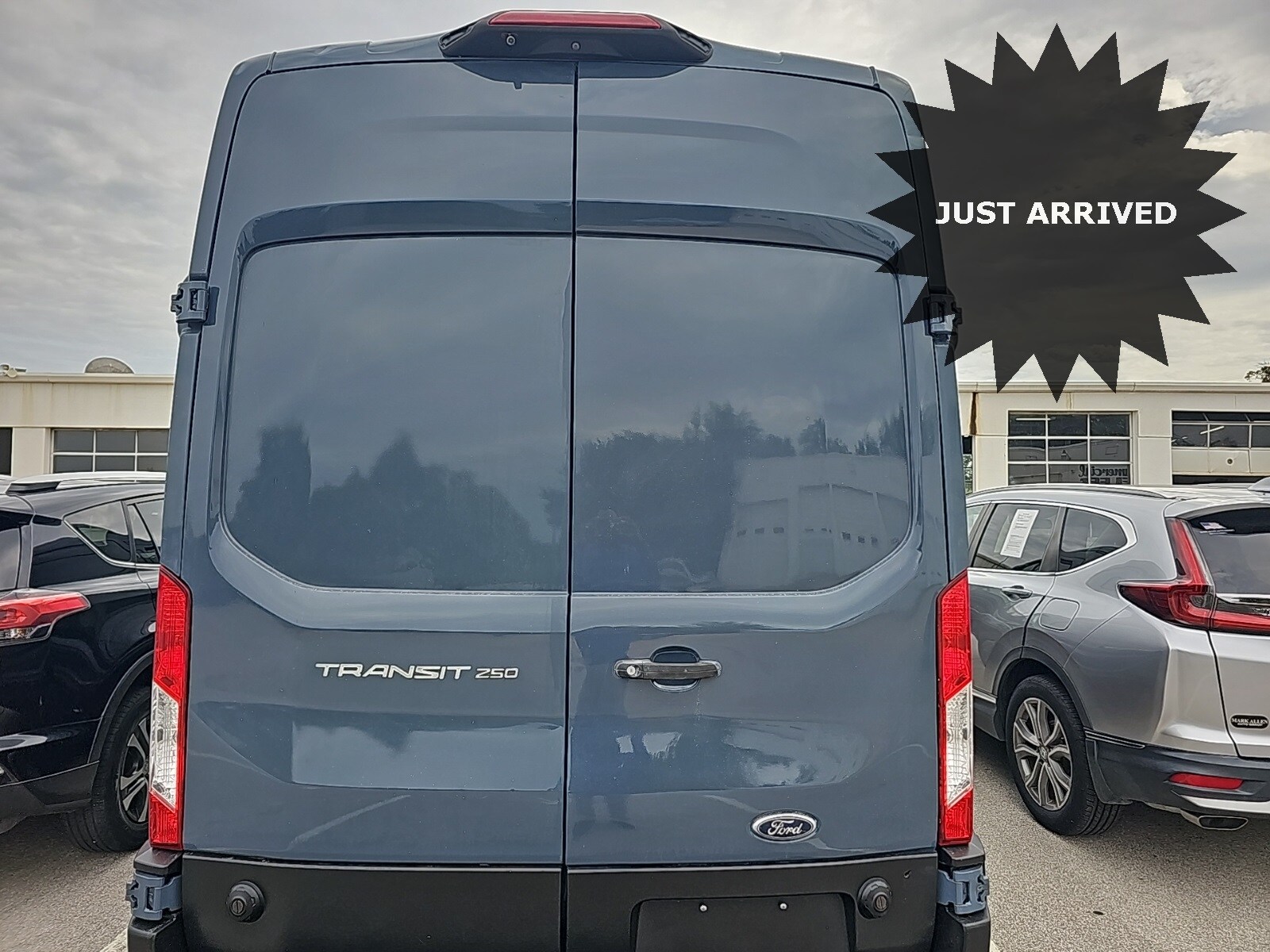 2019 Ford Transit photo 3
