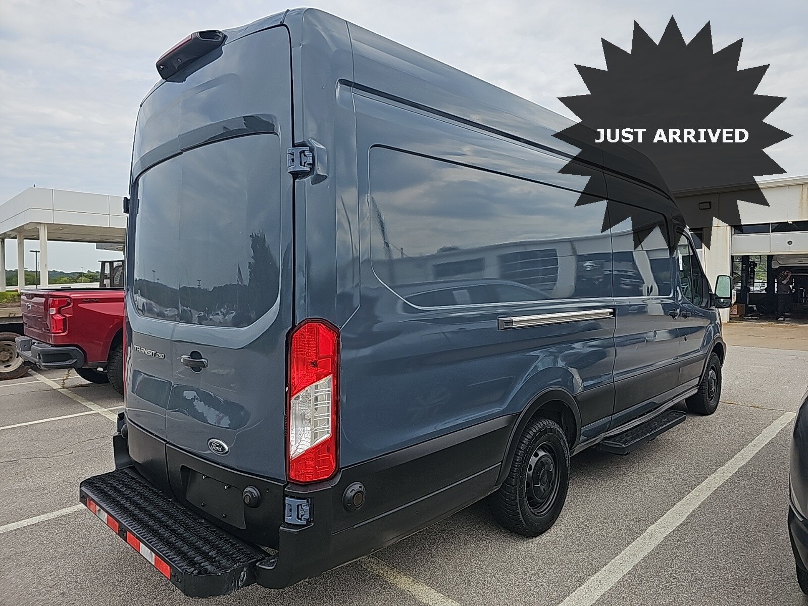 2019 Ford Transit photo 2