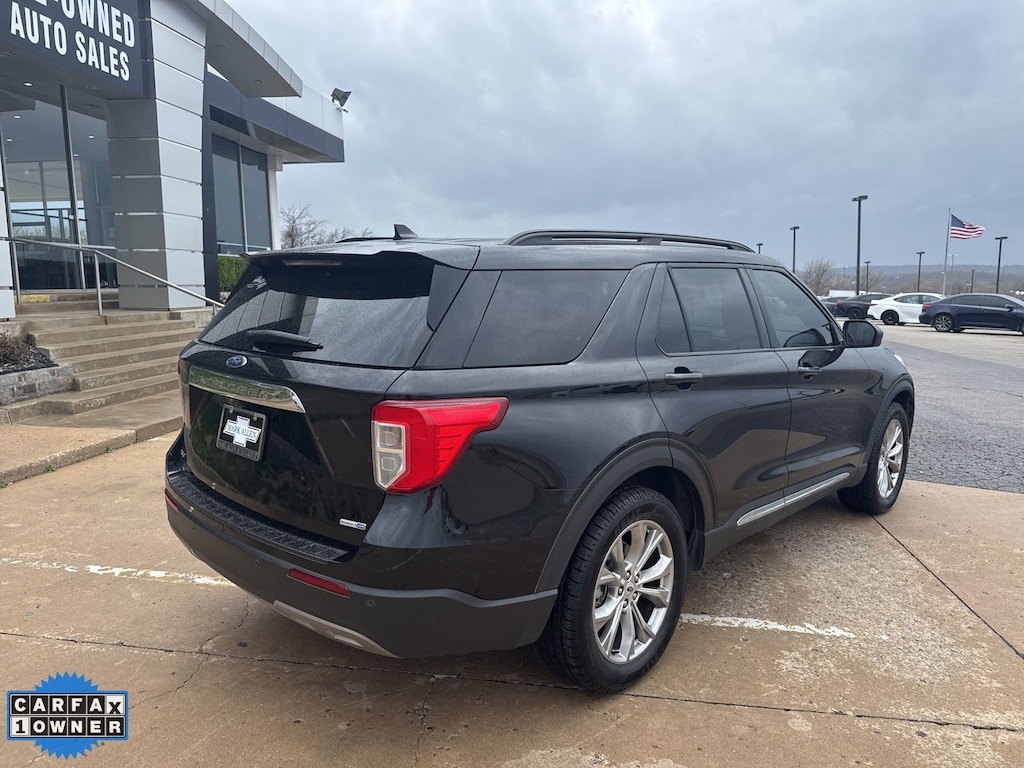 2020 Ford Explorer XLT photo 3