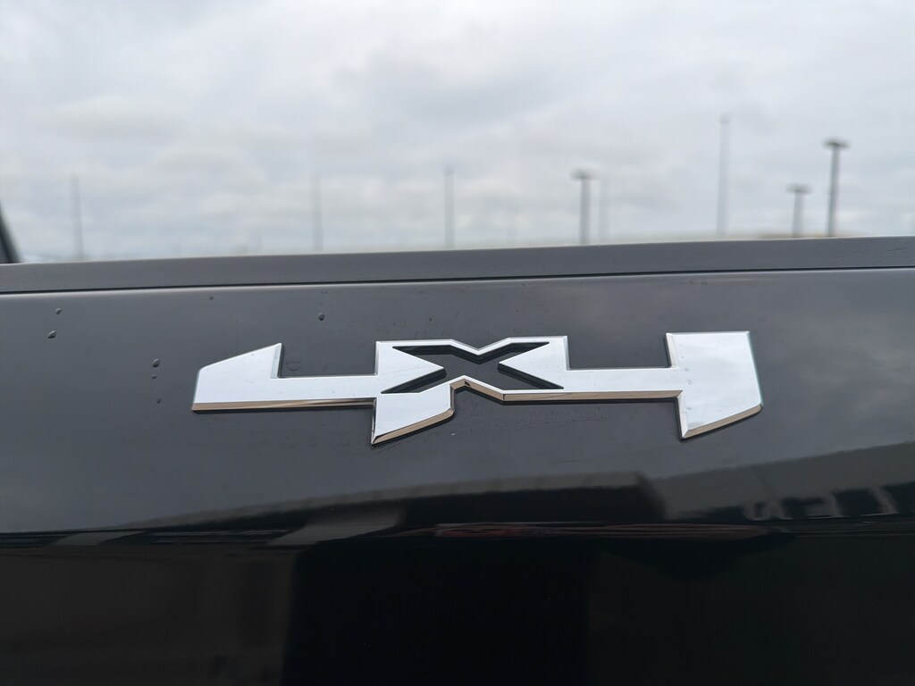 Used 2025 GMC Sierra 1500 SLT Truck